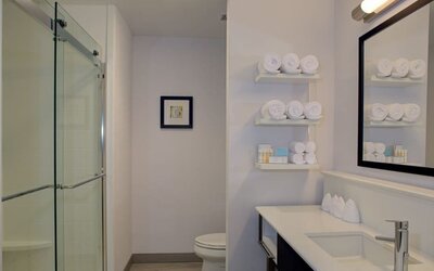 Hampton Inn & Suites Irvine-Orange County Airport