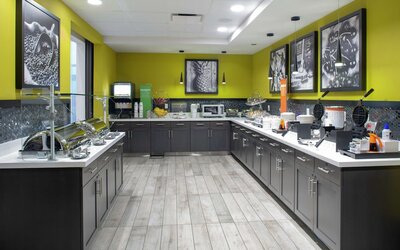 Hampton Inn & Suites Irvine-Orange County Airport