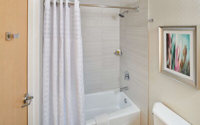 DoubleTree by Hilton Irvine - Spectrum