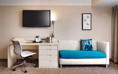 Atrium Hotel at Orange County Airport