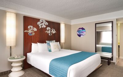 Atrium Hotel at Orange County Airport