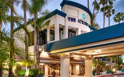Atrium Hotel at Orange County Airport