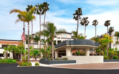 Atrium Hotel at Orange County Airport