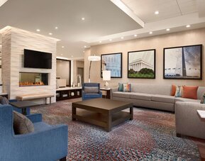 Homewood Suites by Hilton Arlington Rosslyn Key Bridge