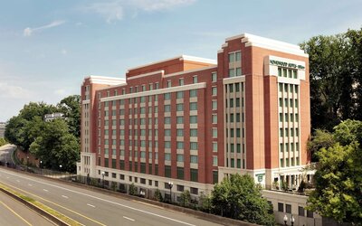Homewood Suites by Hilton Arlington Rosslyn Key Bridge