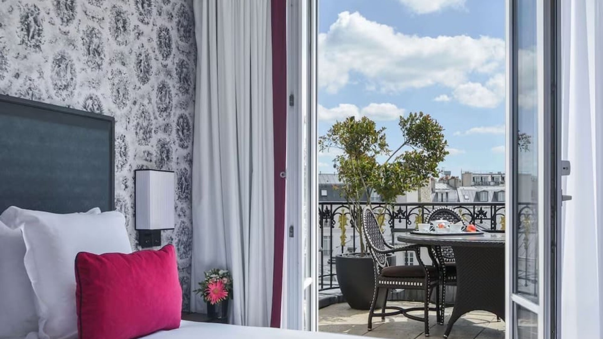 Maison Astor Paris, Curio Collection By Hilton