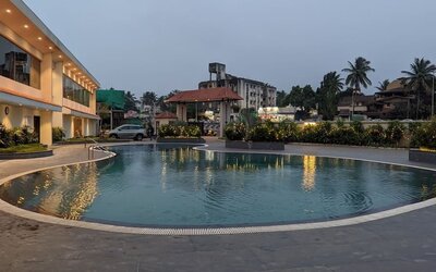 Relaxing outdoor pool at Mayur Belgaum Presidency Hotel & Spa.