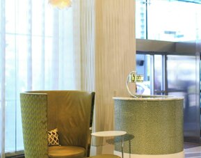 Renaissance Arlington Capital View Hotel