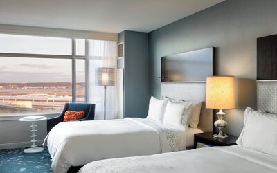 Renaissance Arlington Capital View Hotel