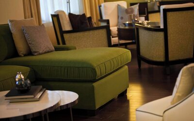Renaissance Arlington Capital View Hotel