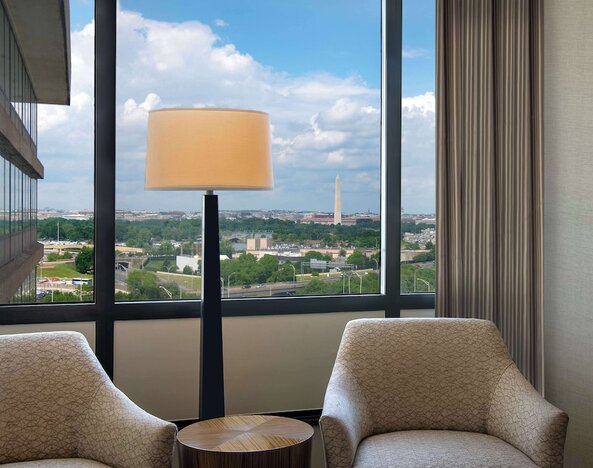 DoubleTree by Hilton Washington DC - Crystal City