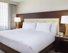 DoubleTree by Hilton Washington DC - Crystal City