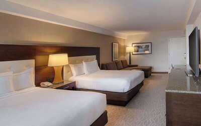 DoubleTree by Hilton Washington DC - Crystal City