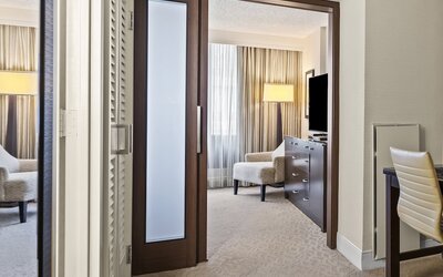 DoubleTree by Hilton Washington DC - Crystal City