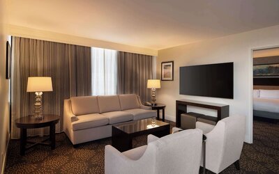DoubleTree by Hilton Washington DC - Crystal City