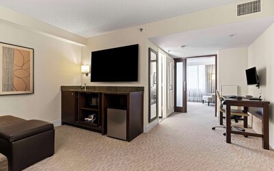 DoubleTree by Hilton Washington DC - Crystal City