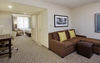 DoubleTree by Hilton Washington DC - Crystal City