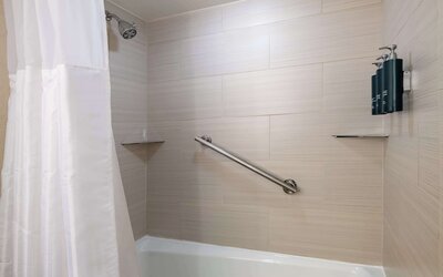 DoubleTree by Hilton Washington DC - Crystal City