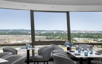 DoubleTree by Hilton Washington DC - Crystal City