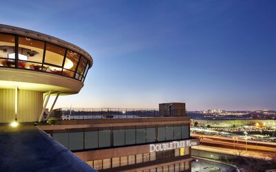 DoubleTree by Hilton Washington DC - Crystal City