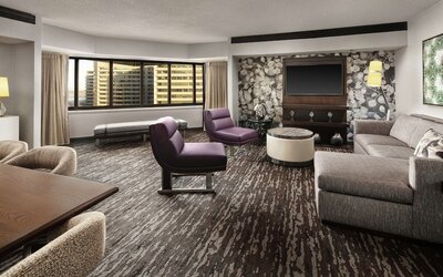 Embassy Suites by Hilton Crystal City National Airport