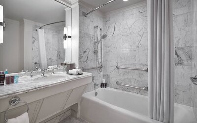 The Ritz-Carlton, Pentagon City