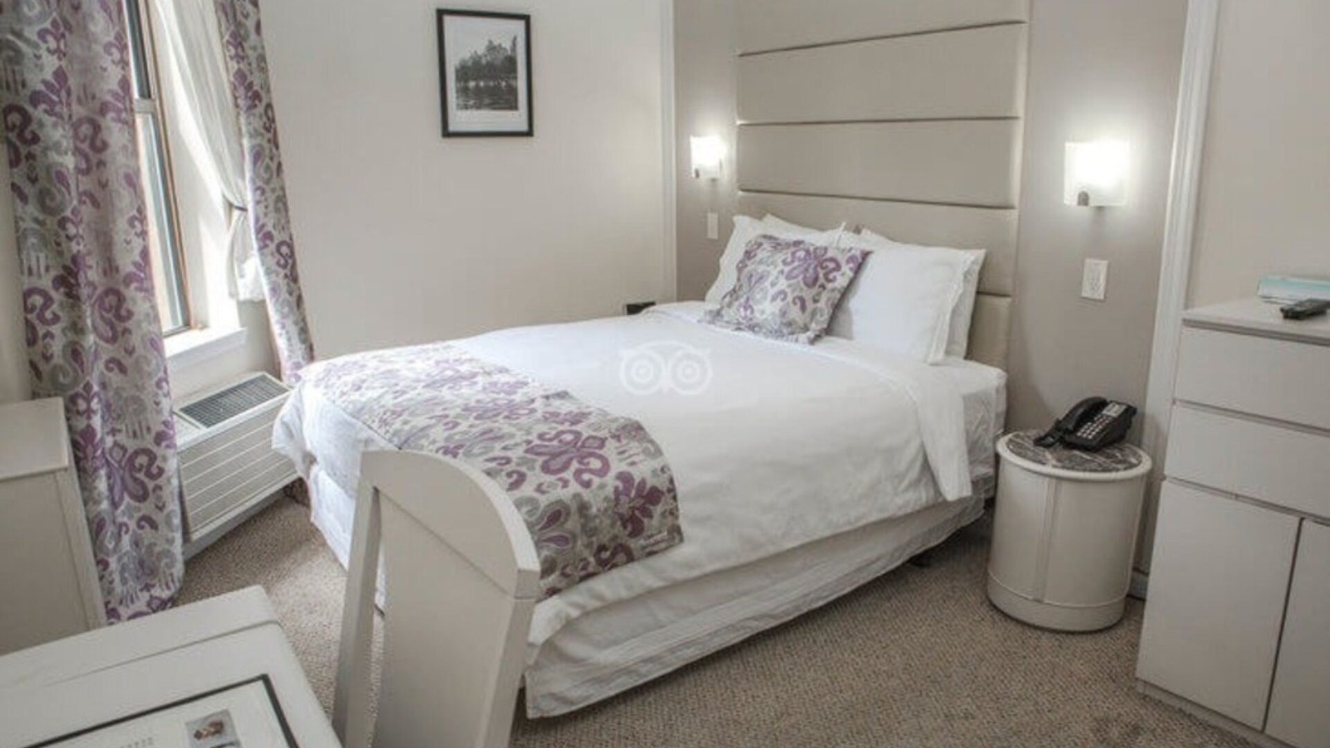 Day use room at Da Vinci Hotel.