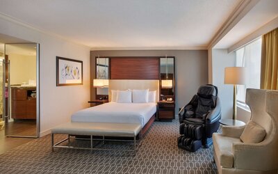 Room, 1 King Bed (Room 2 Work)
