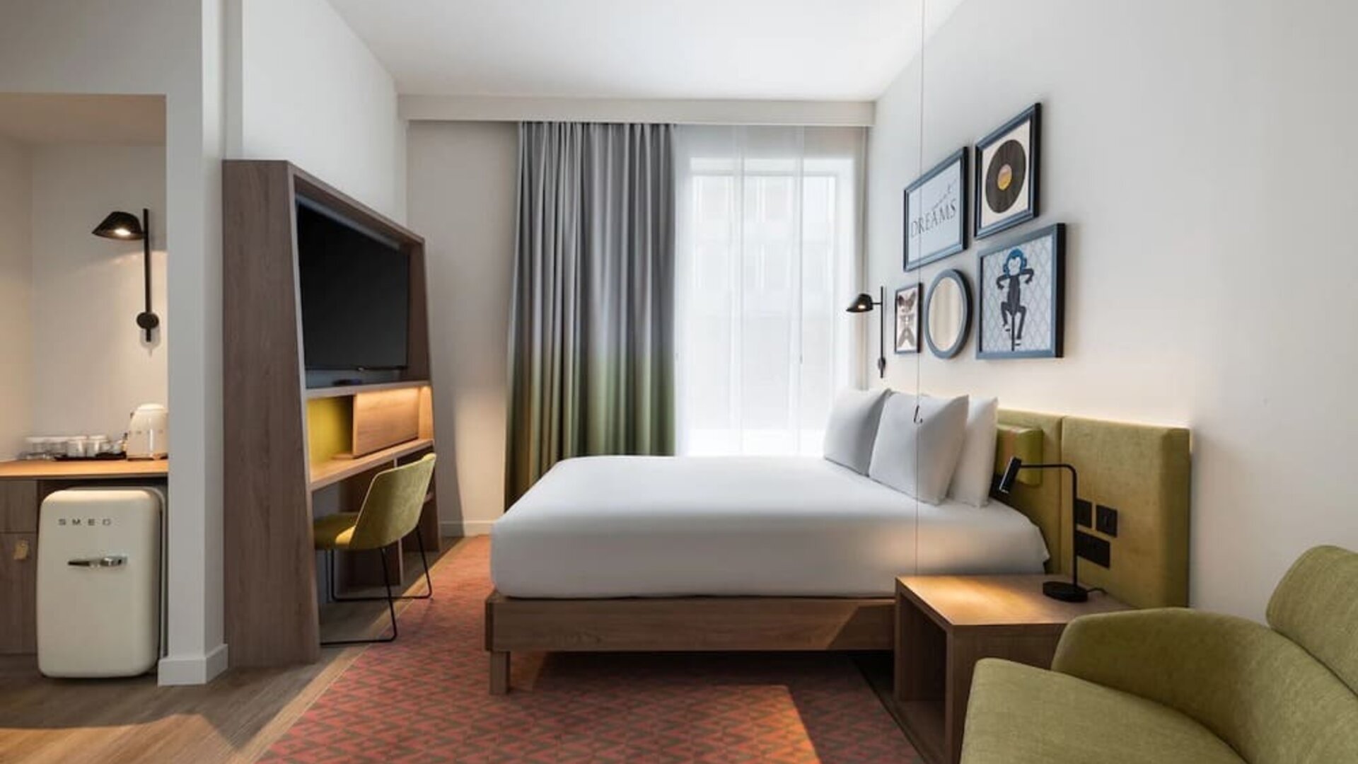 Delux king room with TV at Hampton By Hilton Dublin City Centre.