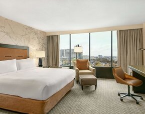 Doubletree by Hilton McLean Tysons