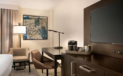 Doubletree by Hilton McLean Tysons