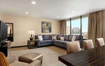 Doubletree by Hilton McLean Tysons