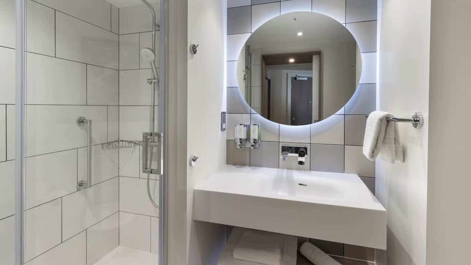 Private bathroom with shower at Hampton By Hilton Dublin City Centre.