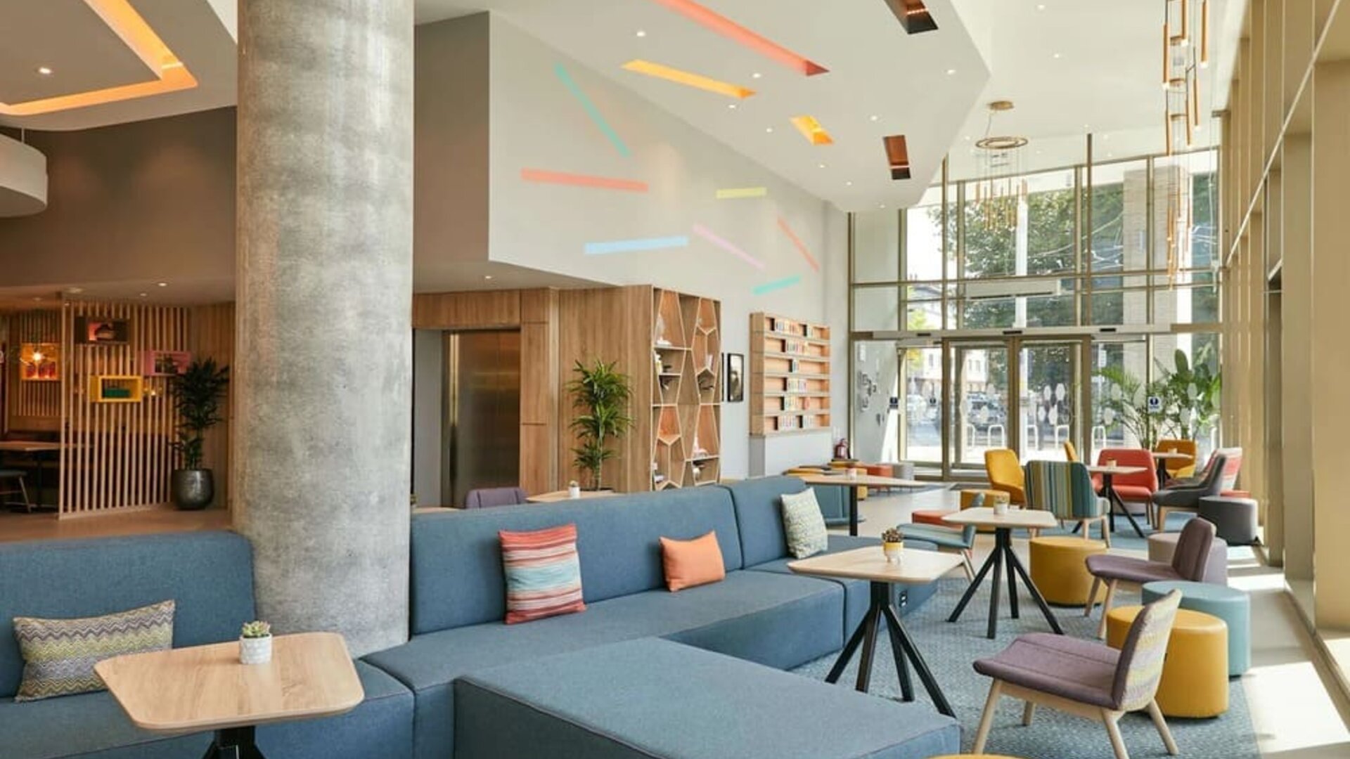 Lounge and work space at Hampton By Hilton Dublin City Centre.