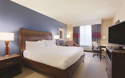 Hilton Garden Inn Falls Church