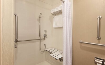 Hilton Garden Inn Falls Church