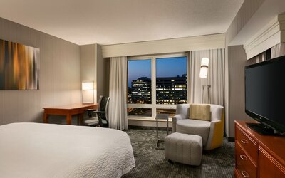 Courtyard by Marriott Tysons McLean