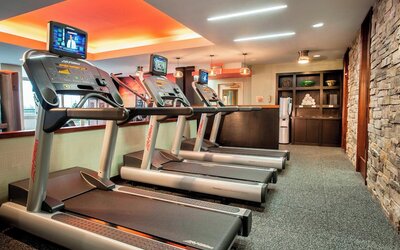 Courtyard by Marriott Tysons McLean