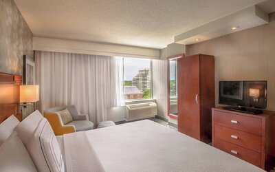Courtyard by Marriott Bethesda/Chevy Chase