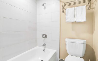 Comfort Living Alexandria Apts