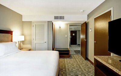 DoubleTree by Hilton Hotel Augusta