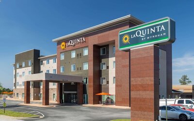 La Quinta Inn & Suites by Wyndham Augusta/Fort Eisenhower