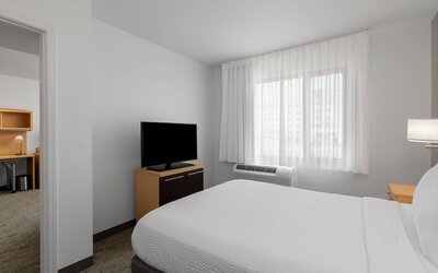 TownePlace Suites by Marriott Denver Airport at Gateway Park