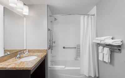 TownePlace Suites by Marriott Denver Airport at Gateway Park