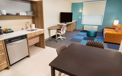 Home2 Suites by Hilton Bakersfield