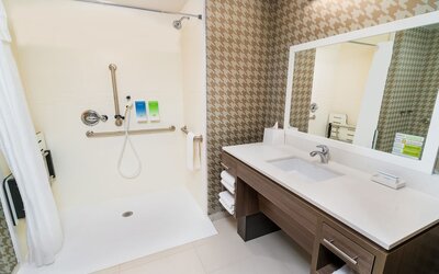 Home2 Suites by Hilton Bakersfield