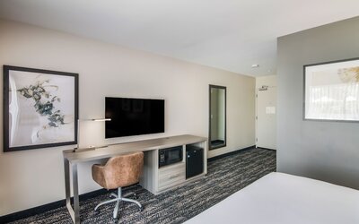 Hourglass Hotel, Trademark Collection by Wyndham