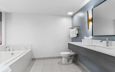 Hourglass Hotel, Trademark Collection by Wyndham