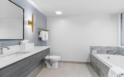 Hourglass Hotel, Trademark Collection by Wyndham