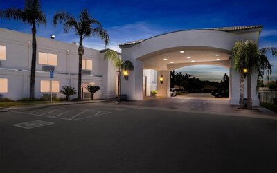 Hourglass Hotel, Trademark Collection by Wyndham